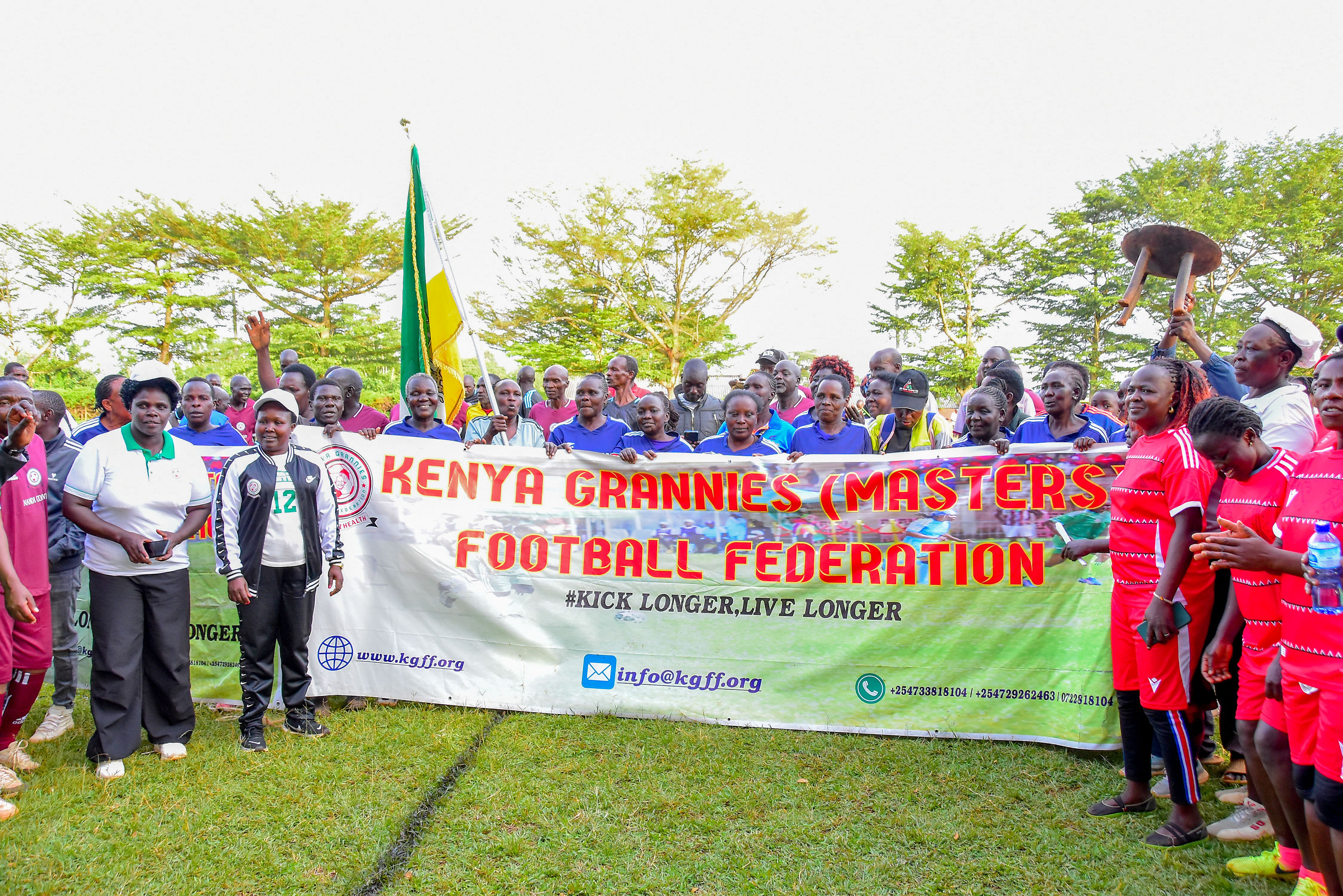 KGFF green grannies squad lined up on the pitch